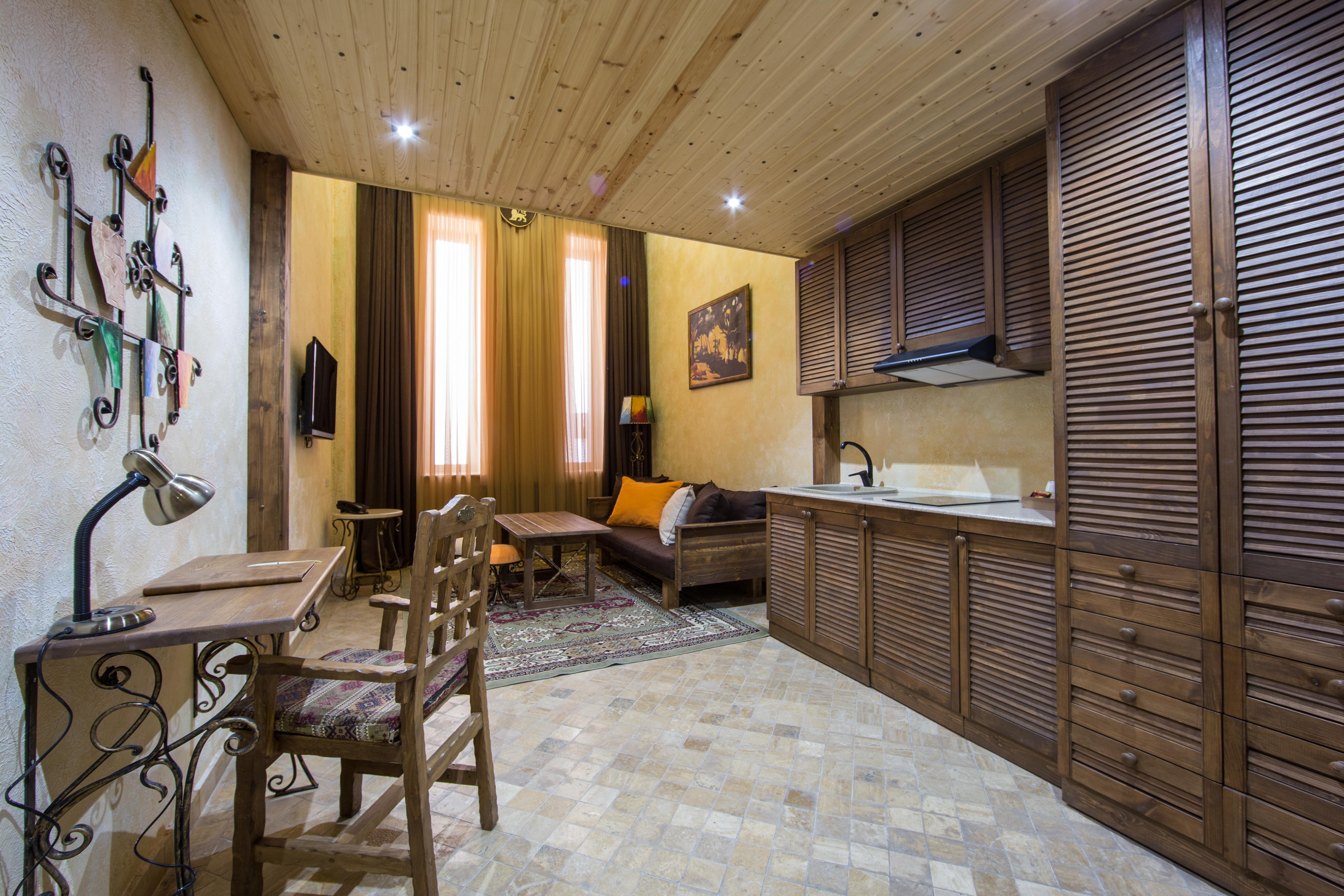 Caucasus Hotel Kasagh Esterno foto A studio apartment