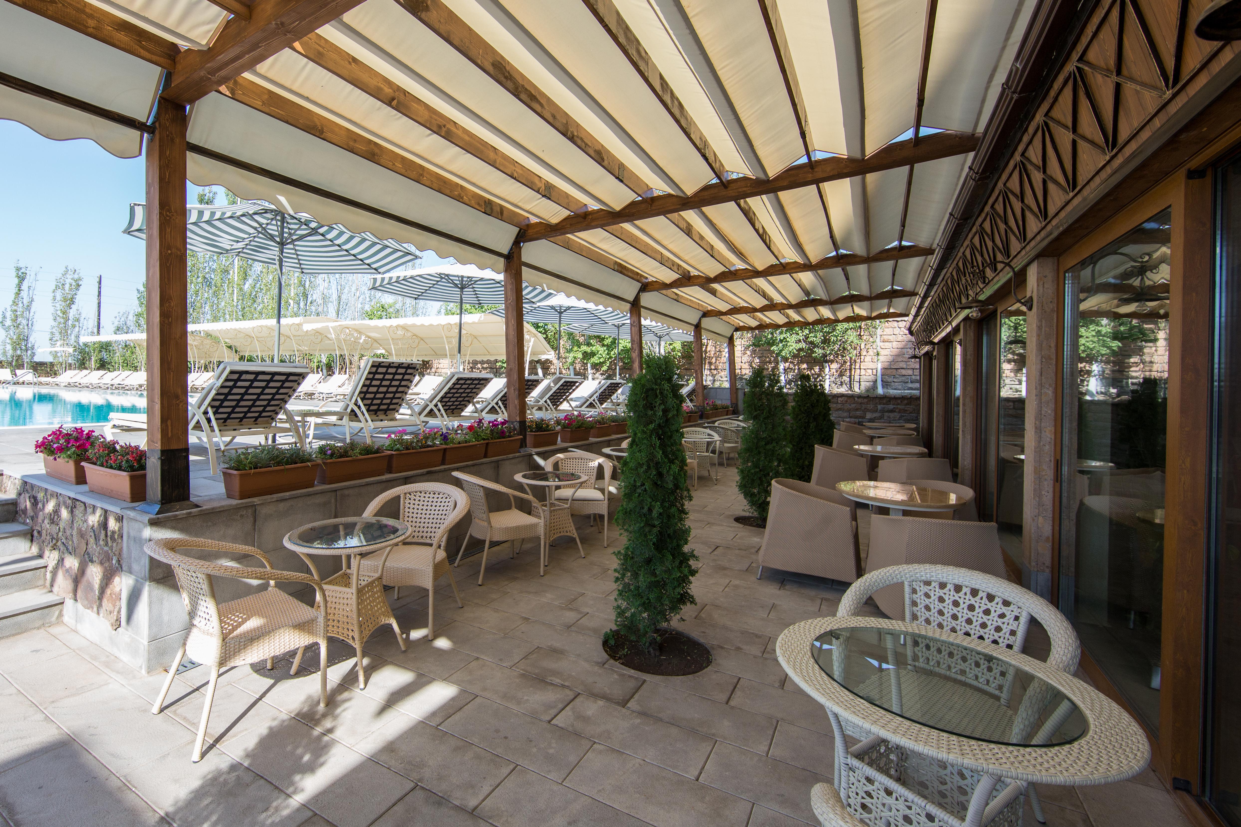 Caucasus Hotel Kasagh Esterno foto 3D rendering of a patio