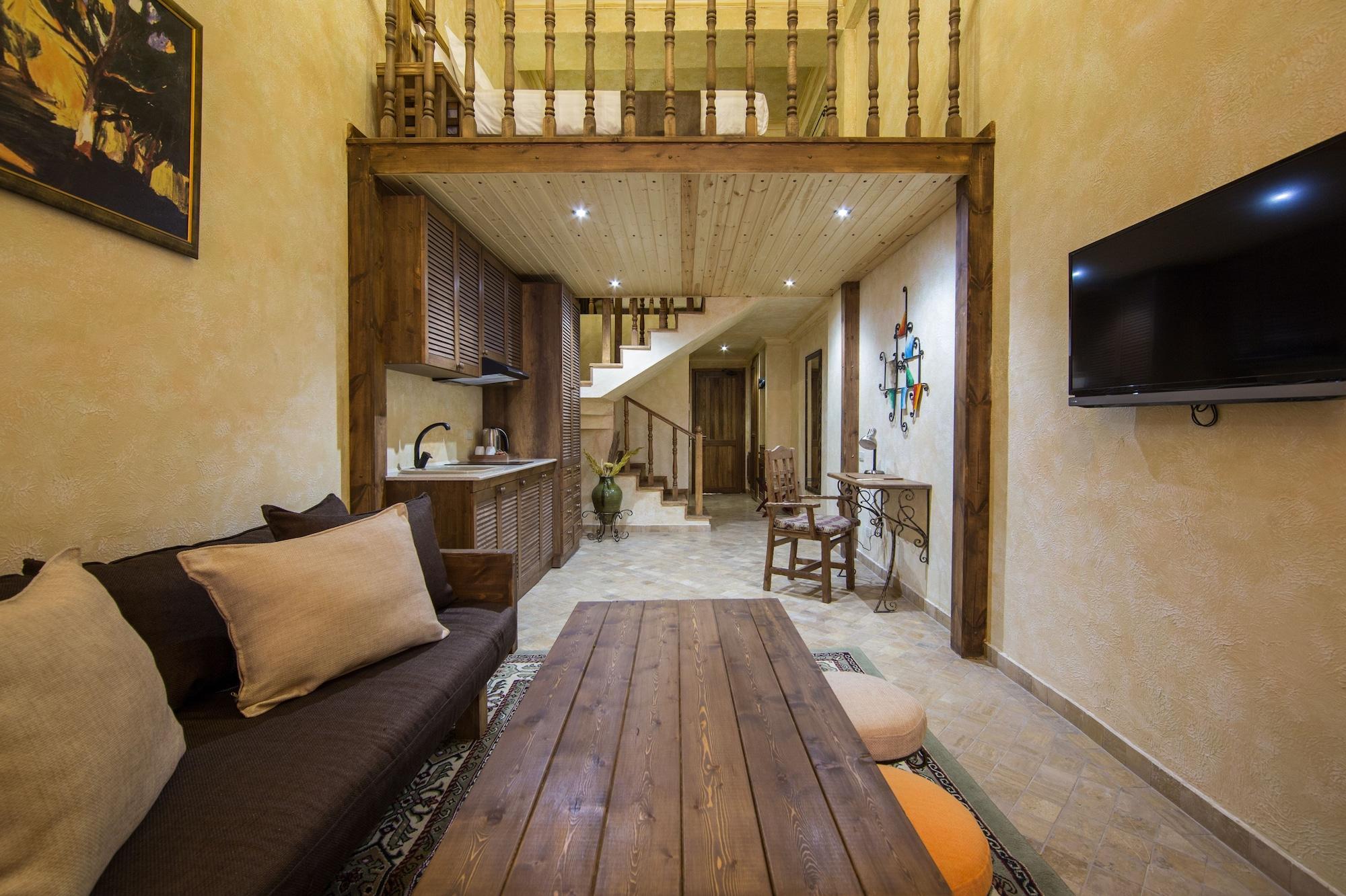 Caucasus Hotel Kasagh Esterno foto A typical apartment in the complex